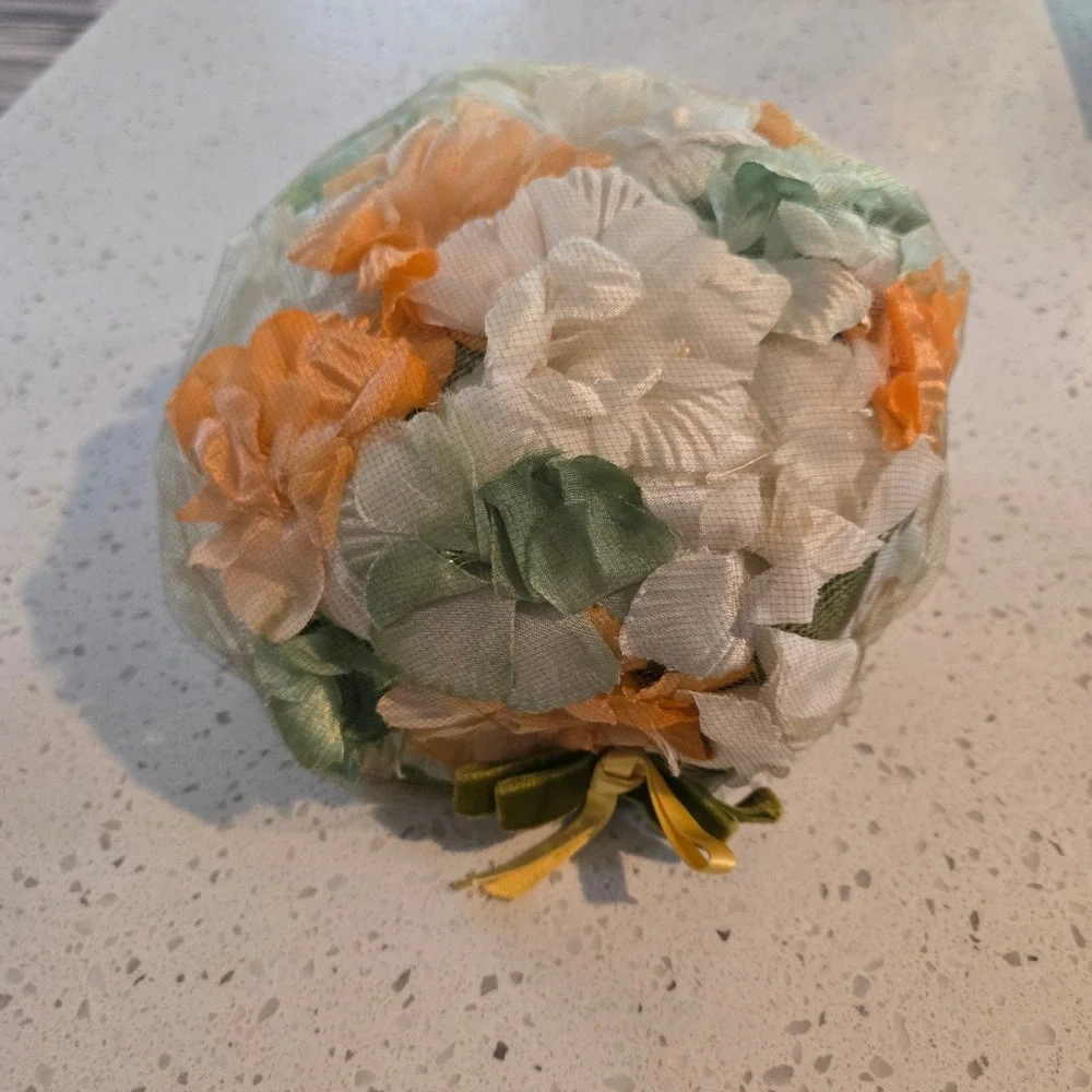 Vintage Pasadena Floral Pillbox Hat Green Peach White Tulle Netting 1960s Retro